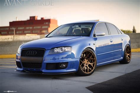 Stanced Audi S4 B7