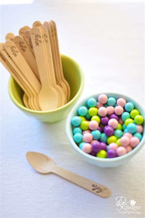 DK Designs: Handstamped Wooden Ice Cream Spoons!