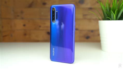 Realme XT vs Realme 5 Pro: What's different? - SoyaCincau