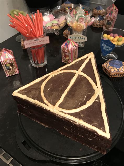 Deathly Hallows cake | Harry potter cake, Harry potter snacks, Harry ...