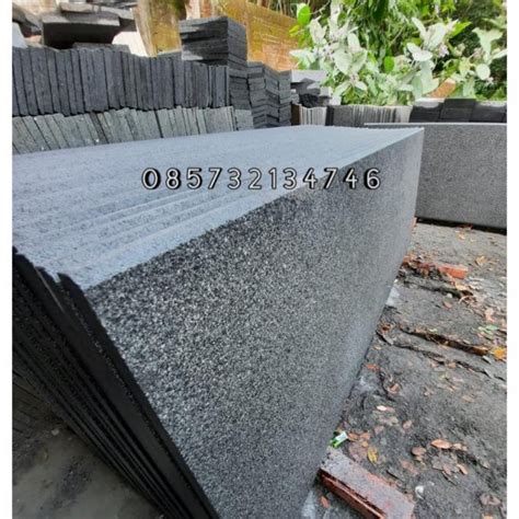 Jual Batu Andesit Hitam Bush Hammered 120X60X2 Big Promo Shopee Indonesia