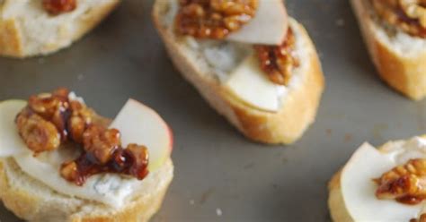 Gorgonzola Spicy Candied Walnut And Apple Crostini Always Order Dessert