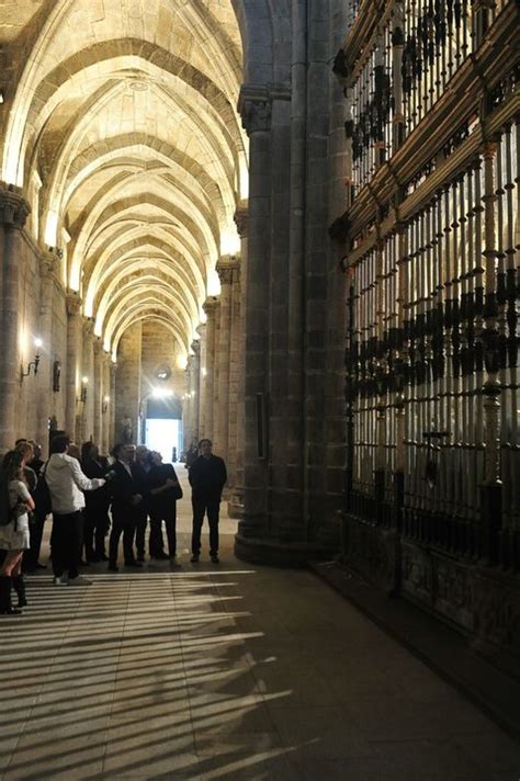 Galer A La Belleza Del Altar Mayor De La Catedral De Ourense Despu S