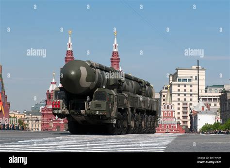 Mobile Nuclear Missile Rt Uttkh Topol M Nato Name Ss Sickle B