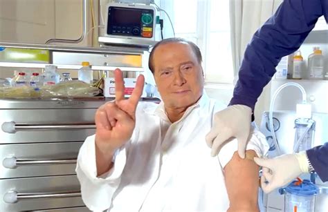 Terza Dose Di Vaccino Per Silvio Berlusconi Ora Tocca A Voi VIDEO