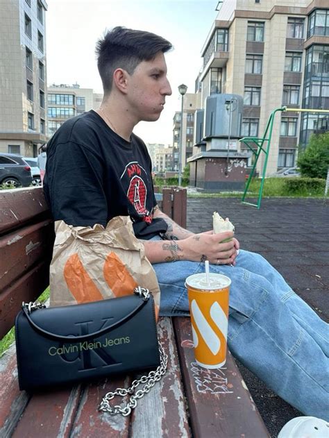 Pin by TUSHENTSOVA on Мазеллов in 2024 | Drake, Summer vibes, Take that