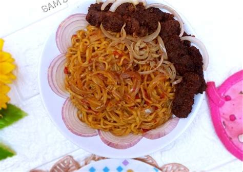 Jollof Din Indomie Girki Daga Sam S Kitchen Cookpad