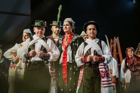 Bogatstvo Tradicije Pokazalo Kulturno Umjetni Kih Dru Tava Na