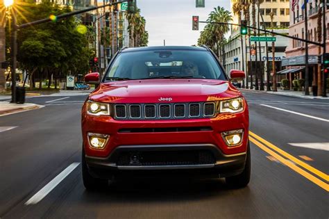 2020 Jeep Compass Pictures 228 Photos Edmunds