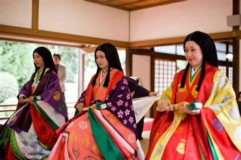 Women Dressed In Junihitoe Heian Era Yukata Ninja Cape Religion