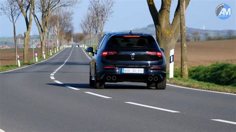 Feisty Vw Golf R Hits Mph In S Flat Then Rocks The Autobahn