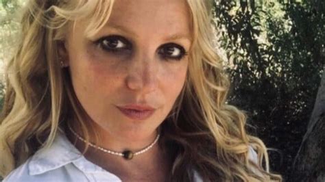 Foto Britney Spears Anuncia Pelas Redes Sociais Que Sofreu Um Aborto