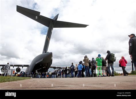 Military Airbase Hi Res Stock Photography And Images Alamy