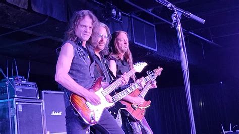 Winger Hangin On Live Medina Minnesota March 4th 2022 Youtube