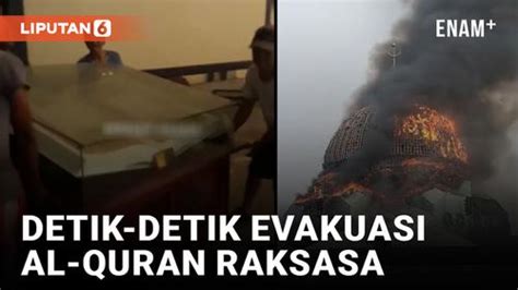 Video Warga Gotong Royong Angkut Al Quran Raksasa Masjid Jakarta