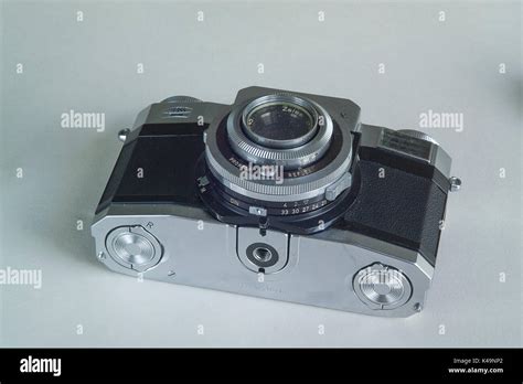 Zeiss Ikon Contaflex Alpha Stock Photo Alamy