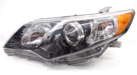 Toyota Camry 2014 Headlight Bulb