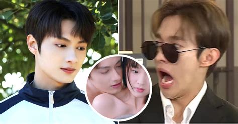 Seventeen S Jun Sends Carats Into Meltdown With A Single Sexy