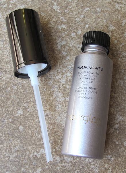 Review Hourglass Immaculate Liquid Powder Foundation In Vanilla And