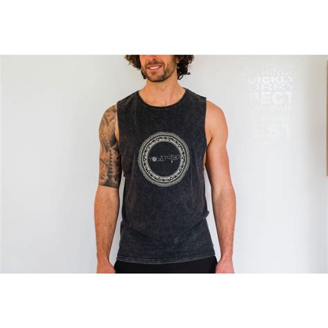 Camiseta Gastada Yogatribe Negra Wellstore