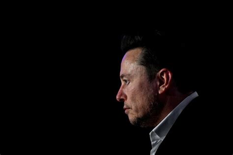 Après l annulation de son plan de rémunération Elon Musk veut