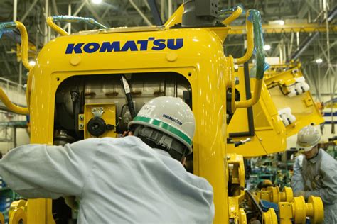 About us | Komatsu global site