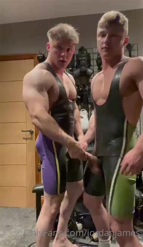 Muscle Guys Hunky British Gays Make Out