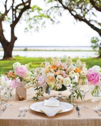 Sweet Ideas For Fall Engagement Photos Peonies Wedding