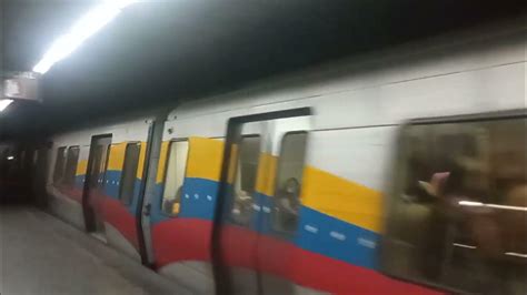 Metro De Caracas Línea 2 Tren Alstom S2 Saliendo De La Estación