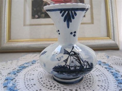 Delft Pottery De Delftse Pauw Vase Etsy Vase Pottery Delft