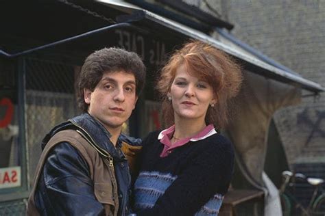 9 Hot Sexy Sandy Ratcliff Bikini Pics