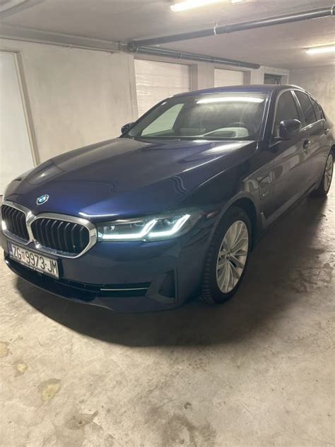 BMW Serija 5 530e XDrive LCI M Paket Pod Garancijom 2022 God