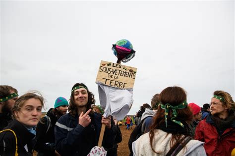 Soulèvement de la Terre MiqueMikenna