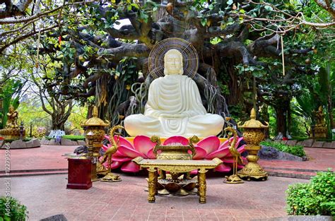 Buddha statue of Suoi Tien Amusement Park at Ho Chi Minh City in ...