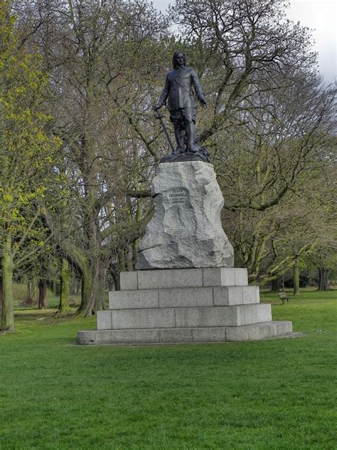 Wythenshawe Park Oliver Cromwell Statue © David Dixon Geograph