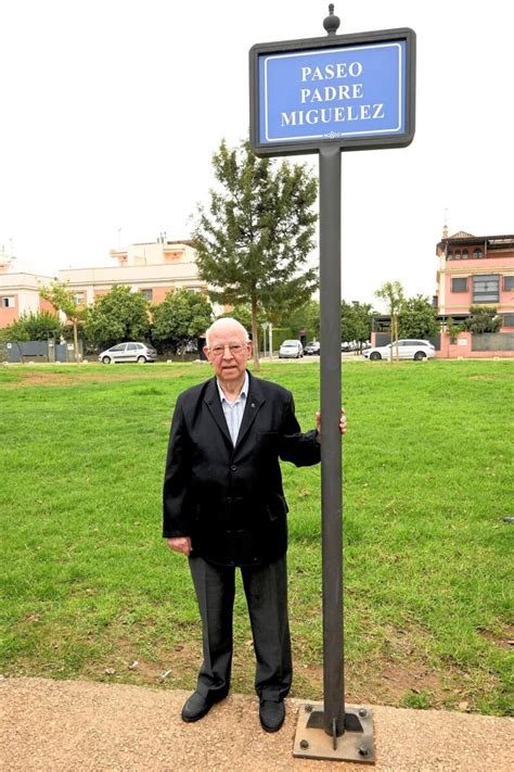 El sacerdote claretiano Gabriel Miguélez insignia de oro de la Real