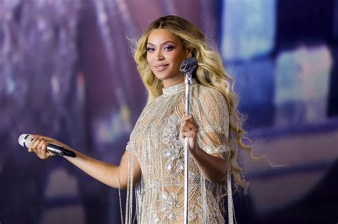 Beyonce Hot And Sexy Bikini Pictures Woophy
