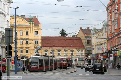 Österreich Straßenbahn Wien Triebwagen 662