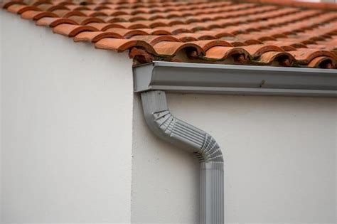 Replace Gutters Before Or After Roof Everything You Need To Know Oatuu