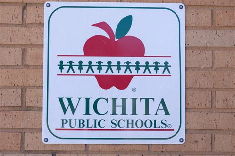 Despite Some Parents Pleas Wichita Usd 259 Board Votes For Closing 6