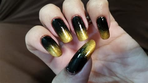 Green and Gold Ombre Nails: How to Achieve the Glamorous Look in 3 Easy ...