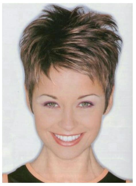 18 Heartwarming Spikey Hairstyle For Mature Women