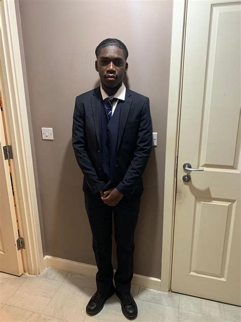 Uk Government Supporting Briton Who Faces Dubai Jail For Sex With Girl Keighley News