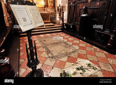 Monteverdi tomb: Tomb of Claudio Monteverdi (1567-1743) Italian ...