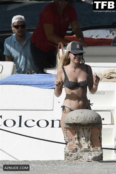 Millie Bobby Brown Sexy Seen Flaunting Her Hot Bikini Body With Boyfriend Jake Bongiovi At The