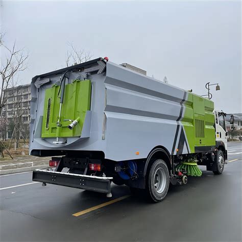 X Hp Road Washing And Sweeping Truck Runway Sweeper Truck For Sale