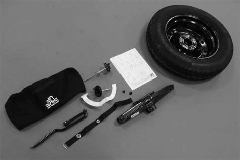 2018 Jeep Renegade Spare Tire Kit Including Tire Wheel Jack And Installation Hardware