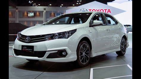 Toyota Corolla 2024 Tem Atualiza Ao Visual E Motor H Brido Mais Potente