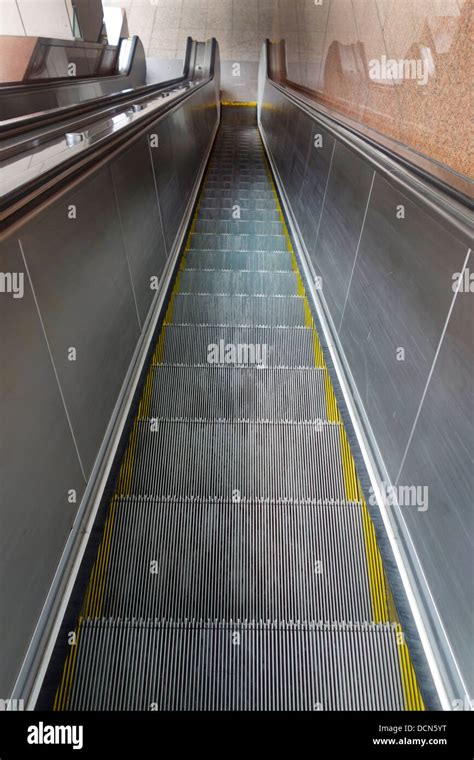 Escalator Stock Photo Alamy