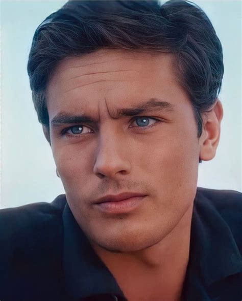 Pin Op Alain Delon